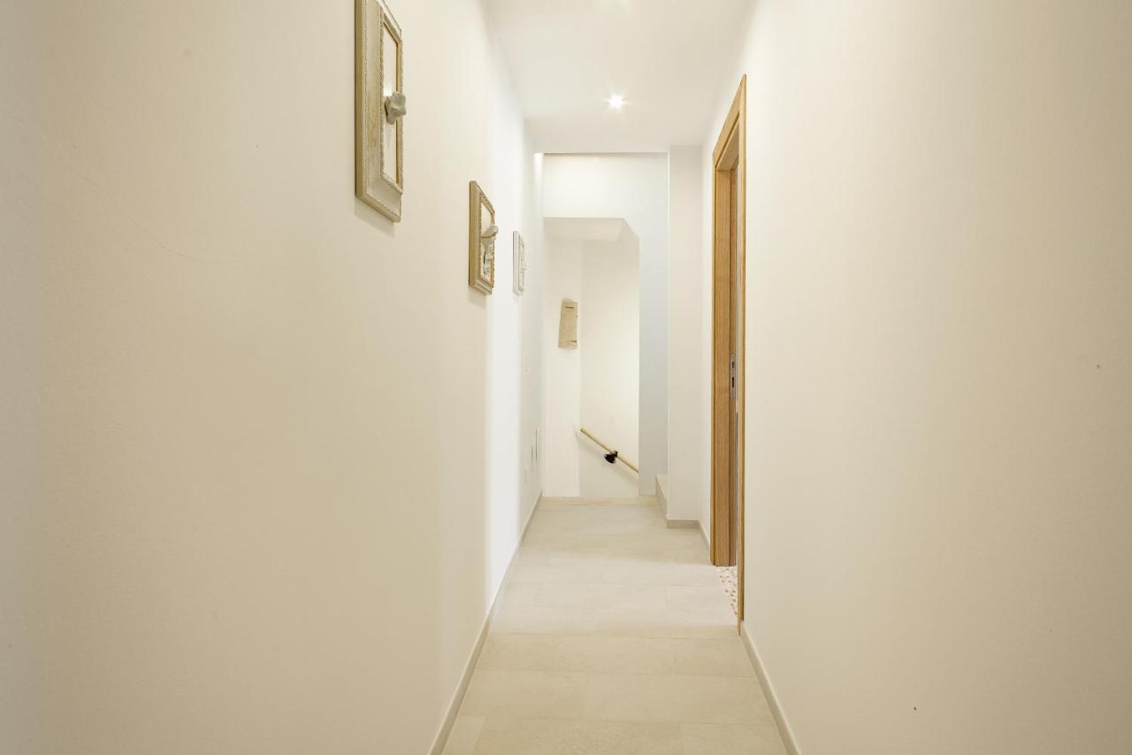La VIA Rooms&Terrace Olbia Exterior foto